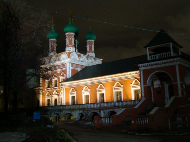 Москва островками. Высоко-Петровский монастырь.