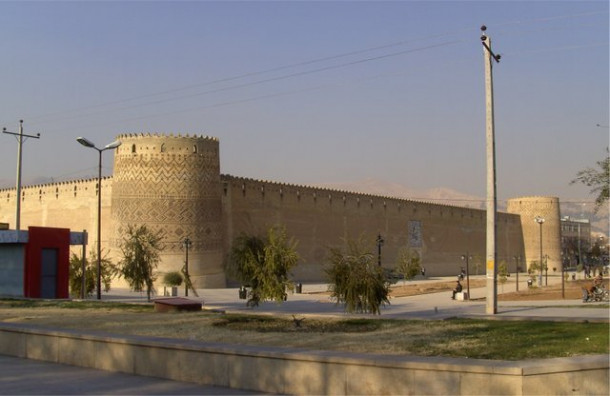 Шираз. Тюрьма и другие красоты