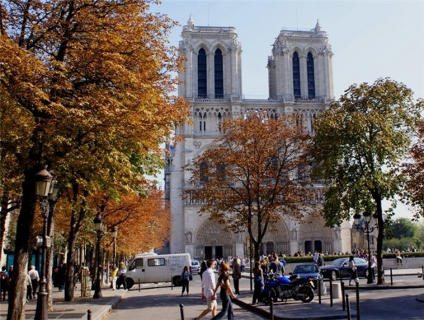 Осень в Париже… Часть третья. Соборное…